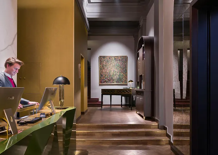 كريستيانيا تياتر 4*