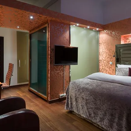 Christiania Teater 4*